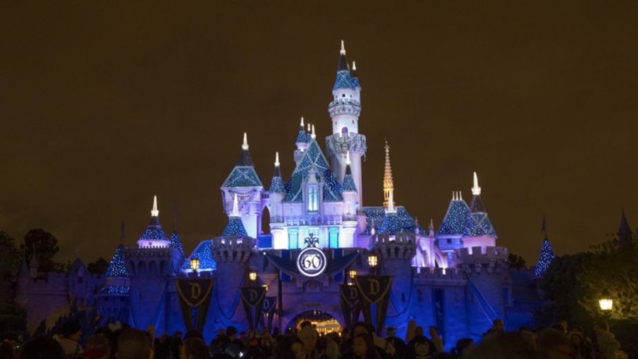 Covid-19: Disneyland reabre sus puertas como centro de vacunación masiva
